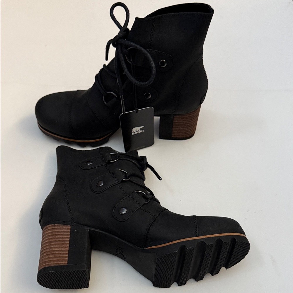 SOREL NWT Black Lace Up Women's Boots - Picture 6 of 9